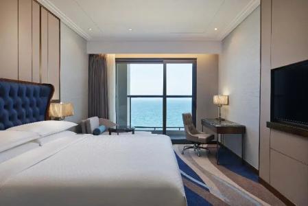 Four Points by Sheraton Danang - 64