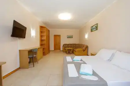 Семейный курорт - 70