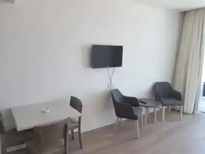 Melini Suites - 100