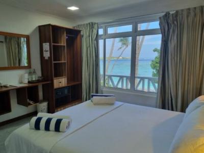 Batuta Maldives Surf View - 69