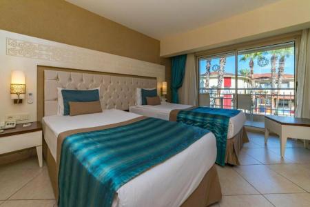 Kamelya K Club - 160