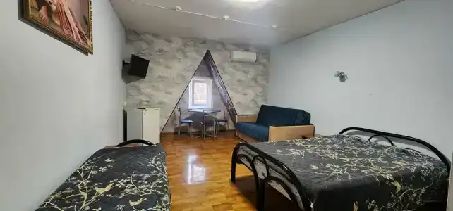 Дельфина - 108