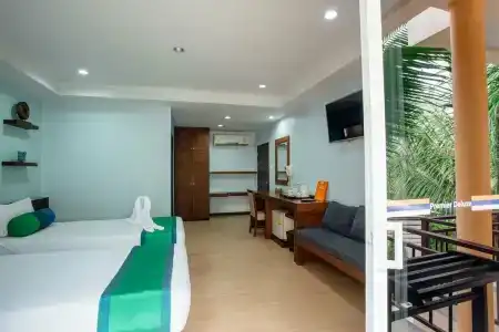 Ark Bar Beach Resort - 201