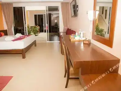Ark Bar Beach Resort - 163