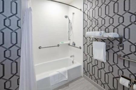 Holiday Inn Express Hollywood Walk Of Fame, An Ihg - 55