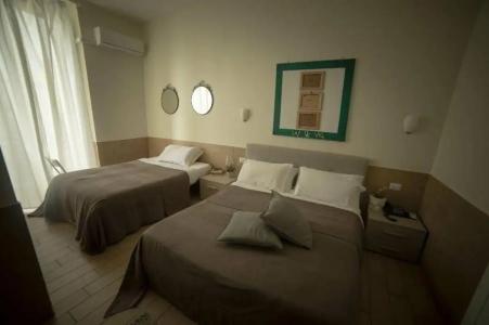 Ideal Boutique - 376