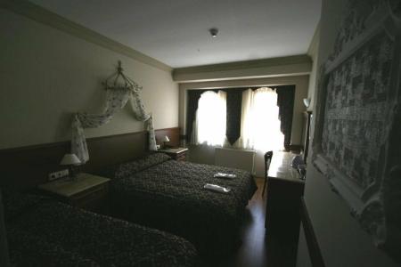 Grand Peninsula - 85