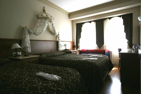 Grand Peninsula - 80