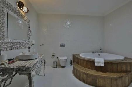 Elevres Stone House - 59