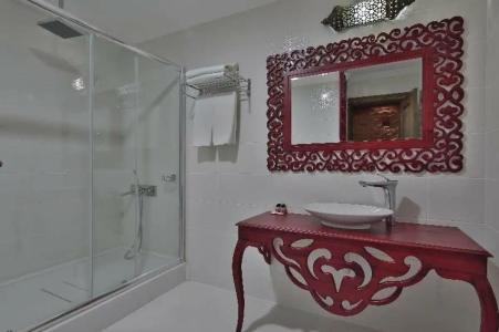 Elevres Stone House - 98