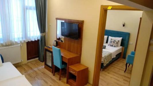 Riverland Suites - 62