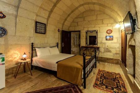 Nessa Cave - 129