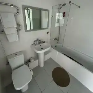 На ладони - 70