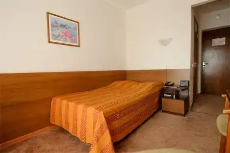 Спутник - 183