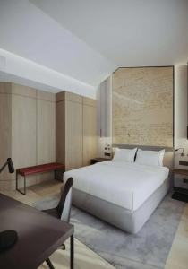 Radisson Red - 103