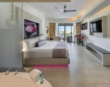 Royalton CHIC Punta Cana - 57