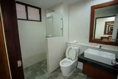 Ark Bar Beach Resort - 220