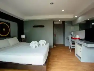 Ark Bar Beach Resort - 241