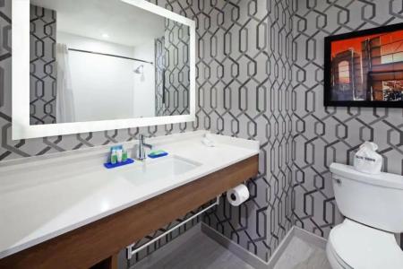 Holiday Inn Express Hollywood Walk Of Fame, An Ihg - 133