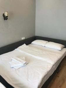 Riverland Suites - 421