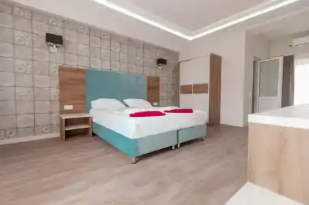RedHouse - 114