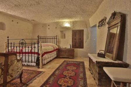 Village Cave House - 24
