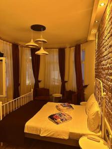 Corner Hot - 88