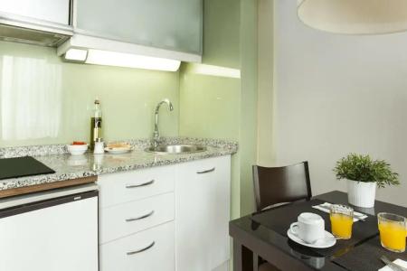 ApartSenator Barcelona - 54