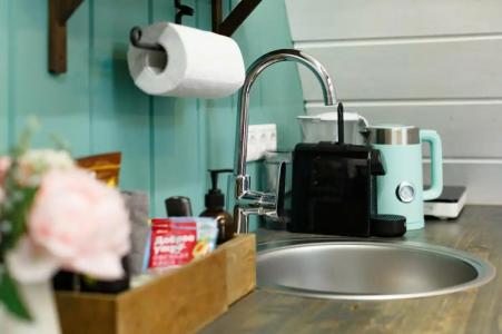 Треугольный стильный дом рядом с сыроварней - 114