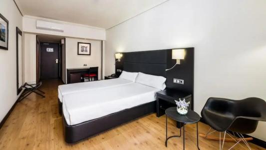 Virgen de los Reyes - 60