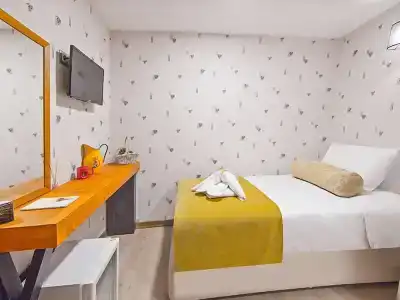 Kuzen Otel - 62