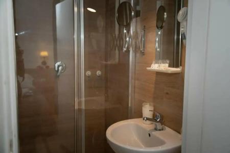 Ideal Boutique - 540