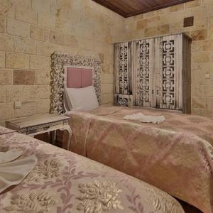 Elevres Stone House - 294