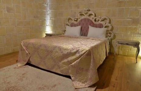 Elevres Stone House - 90