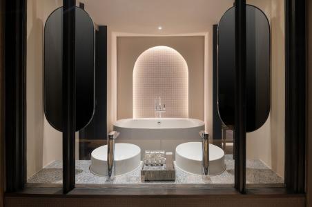 Cross Pratamnak - 72