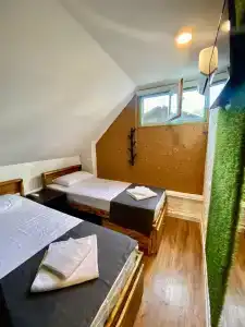 GreenWall - 64
