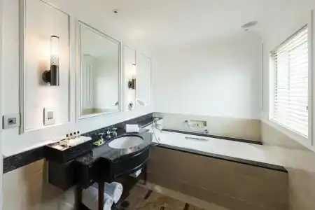 Intercontinental Singapore (Sg Clean), An Ihg - 75