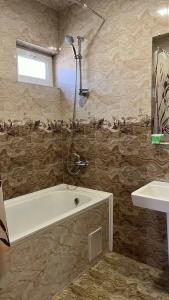 Kirch & Restaurant - 154