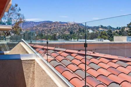 Holiday Inn Express Hollywood Walk Of Fame, An Ihg - 216