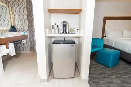 Holiday Inn Express Hollywood Walk Of Fame, An Ihg - 282