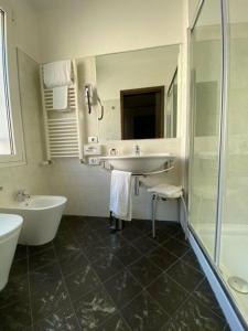 Card International - 81