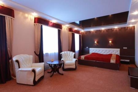 Губернский - 162