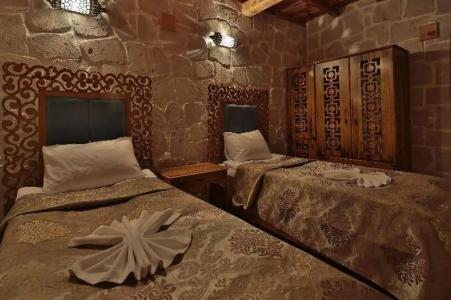 Elevres Stone House - 25