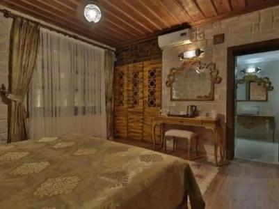 Elevres Stone House - 101
