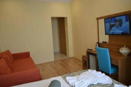 Riverland Suites - 403