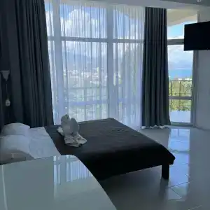 На ладони - 66