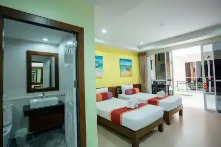 Ark Bar Beach Resort - 225