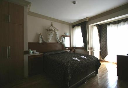 Grand Peninsula - 25