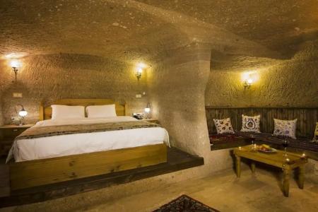 Caldera Cave - 325