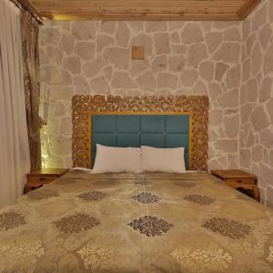 Elevres Stone House - 87